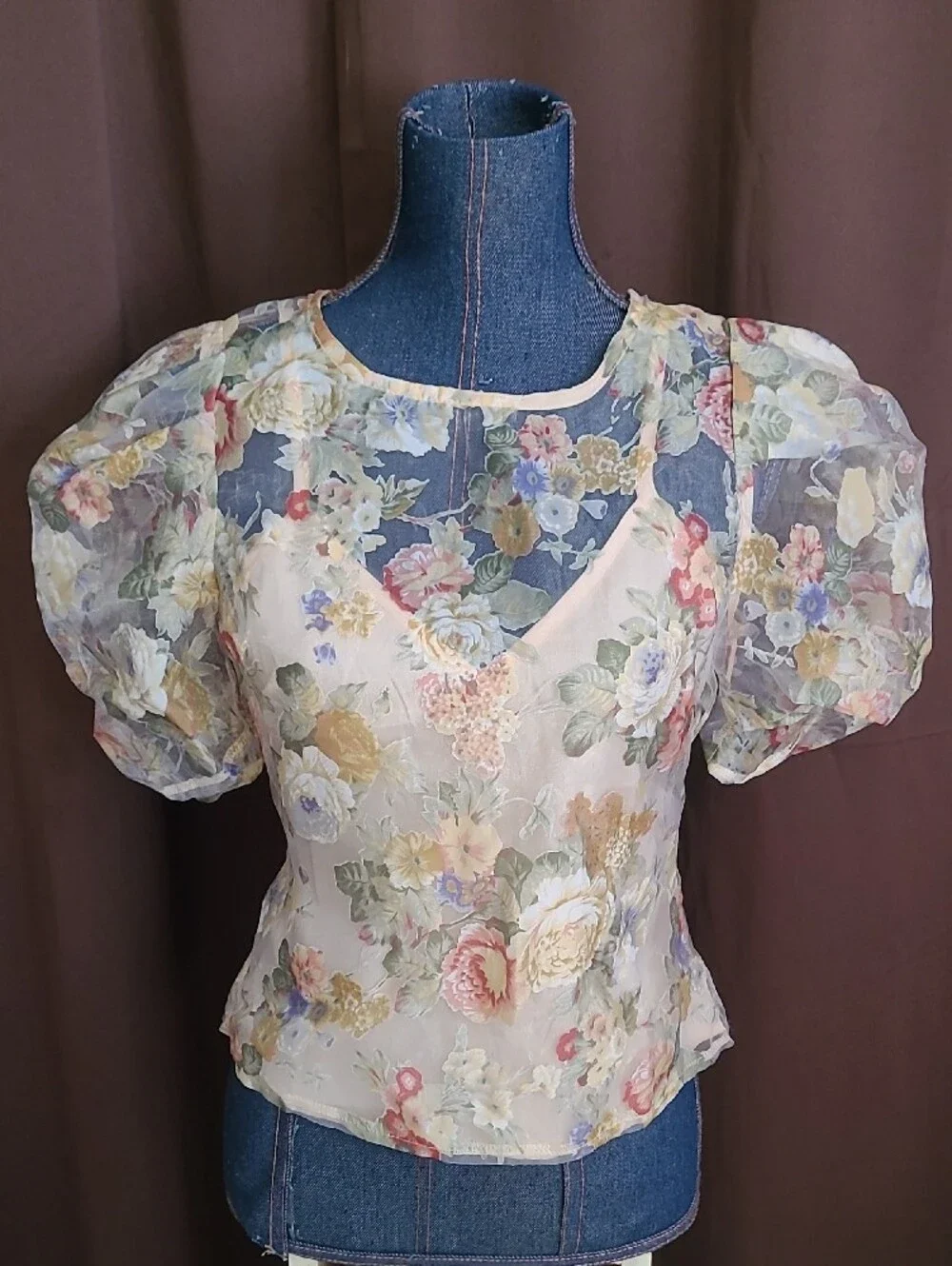 Peach Floral Print SHEER Polyester Top - Picture 4 of 10